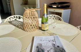 Proche St Tropez refait à neuf bord de plage et piscine - Foto 15