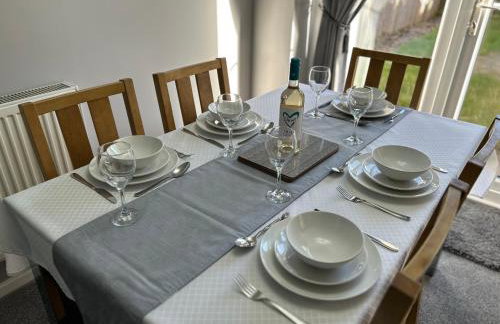 Dovefield House - Modern 3 Bed Home from Home - Alton Towers, Uttoxeter Races - Foto 11