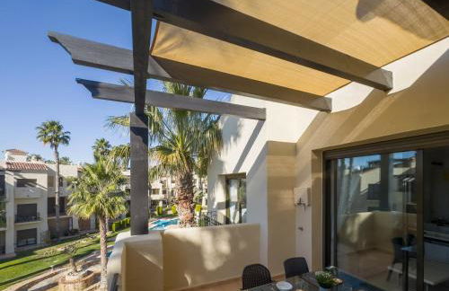 Ático de 2 dormitorios con terraza y piscina en Roda Golf - Almyra - Foto 13