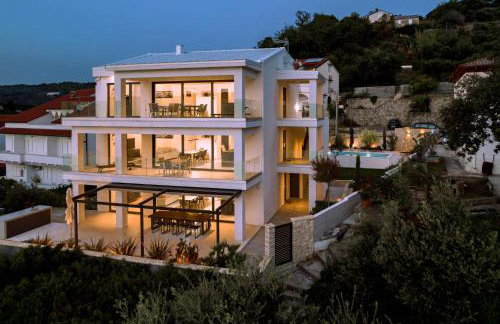 Villa Veronica with pool first line at sea - Foto 12