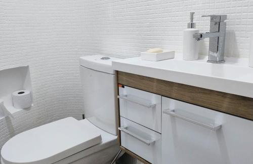 Flat Completo Suíte com Terraço, Cozinha, Garagem Manobrista Liberdade, Paraíso 24h - Foto 20