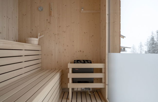 Superior # 02 Sauna&Sprudelwanne innen - Foto 13