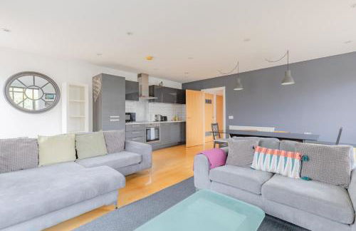 3BD Canalside Flat in De Beauvoir Town - Foto 51