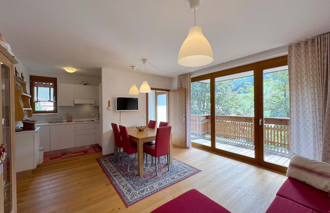 Central Vacation Apartment With View - Photo 6