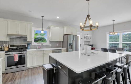 Serenity on Siverly by Purple Munky Hospitality - Foto 9