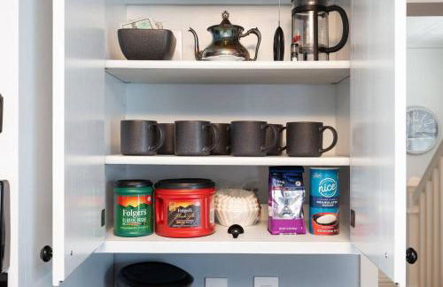 King Bed - 5 Min to MOA - 75 & 65' HDTV - Ping Pong - Foto 31