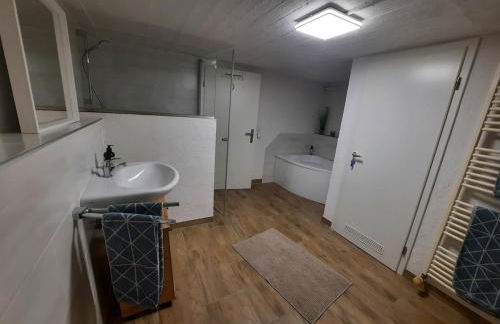 Ferienunterkunft mit Aussicht in Bestwig - Foto 13