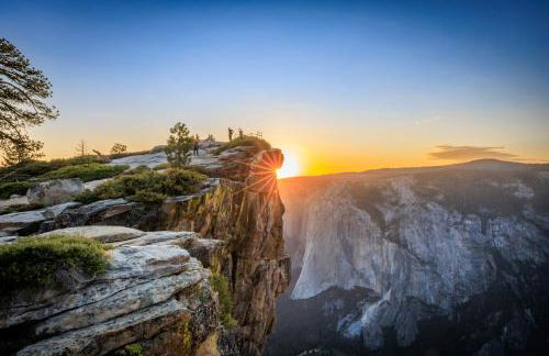 Mariposa Grove Creekside Retreat - To be featured on STAYCATION on the Destination Channel in 2026! - Foto 34