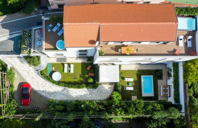 Luxury Apartment with Penthouse and Pool - Photo 66