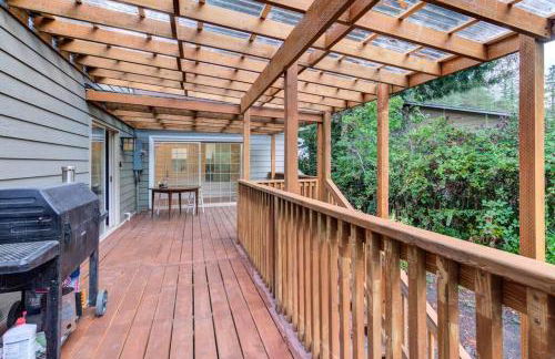 Tranquil Riverfront Retreat - Foto 68