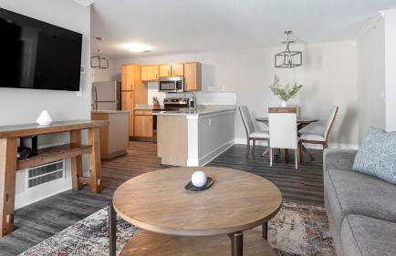 Landing Incredible 2BD Pool Clubhouse - Foto 3