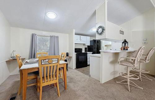 Forest Hideaway • Screened Porch • Grill - Foto 14