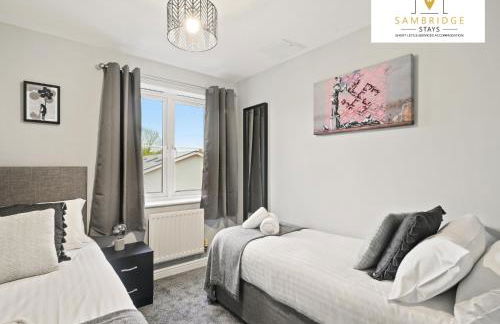 Beautiful 2 Bedroom Seviced Apt in Aylesbury By Sambridge Stays Short Lets & Serviced Accommodation - Foto 5