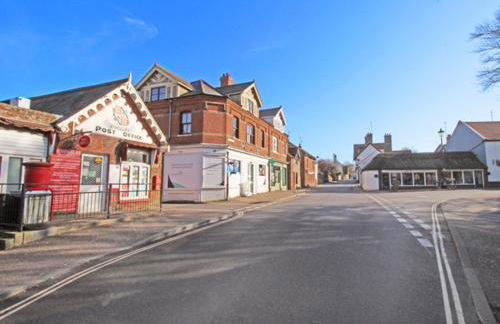 The Bee's Knees - Foto 10