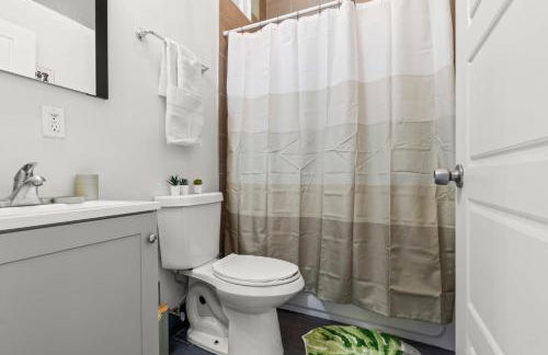 Modern 1BR Apartment Downtown Philly Near MET - Foto 21