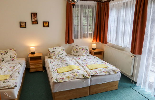 8 bedroom House in Harrachov with garden - Photo 6