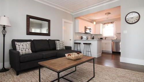 New One Bedroom Apartment Near Lake Winnipesaukee - Foto 1