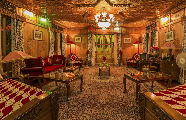 Wangnoo Houseboats - Photo 33