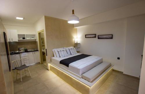 KyMa Studios and Suites - Photo 59