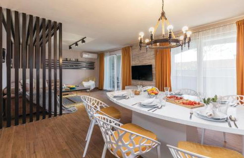 Amazing Home In Mihatovici - Foto 11