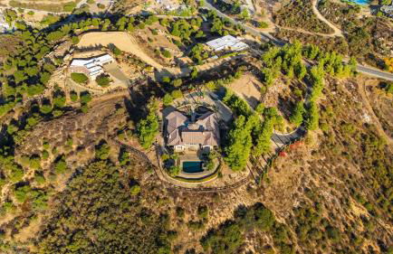 Hilltop Estate w/ Pool, Hot Tub, Fire Pit, Views Cleveland Vista by Avantstay - Foto 131