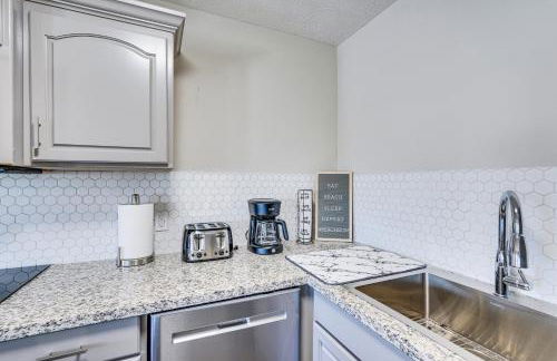 Panama City Beach House with Patio, Walk to Ocean - Foto 12