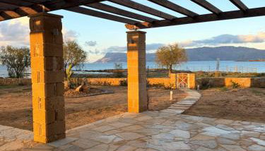 Seafront villa with panoramic view - Foto 3