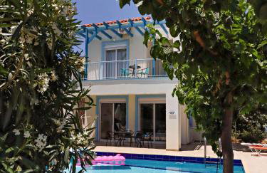 Villa Lawton - Magnificent sea & mountain views! - Photo 3