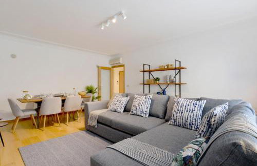 Gorgeous Beach Apartment - Checkinhome - Photo 19