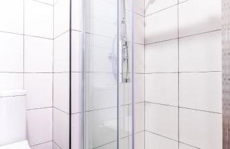 Well Lit and Creatively Designed Apartment - Photo 21