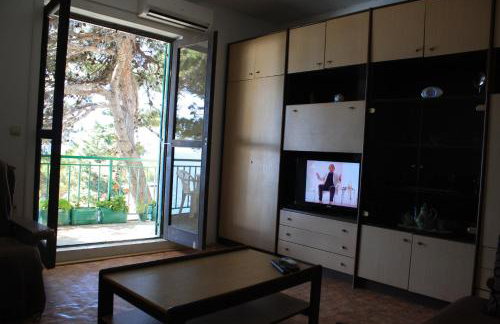 Coastal Brick House - Photo 11