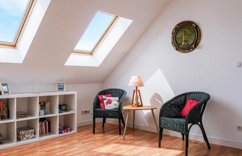 Gorgeous Home In Saint-Germain-Sur-Ay - Foto 6