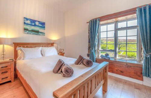 Pembrokeshire Near Beach With A Hot Tub - Foto 10