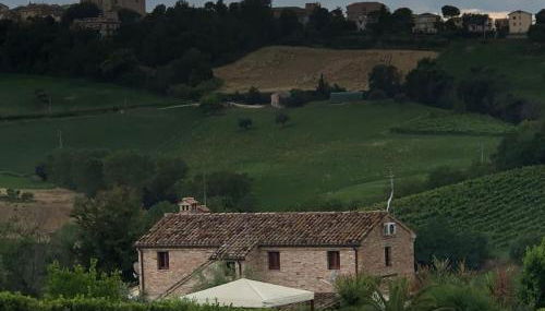 Casa San Pietro, restored farmhouse with pool - Foto 2