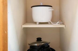 Luxury Stay-Free Parking-Amazon HQ-Nearby DC-Wifi-Pool-Gym - Photo 67