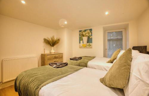 Contractor Stay Sleeps 4 - Large Living Space - Parking - Bridgwater - Foto 14