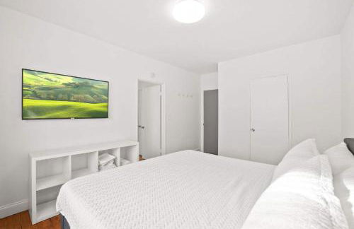 Modern Miami Beach Apt King & Sofa Bed Comfort - Foto 17