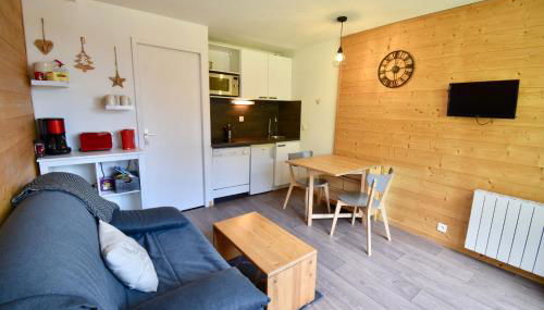 STUDIO CABINE COSY TRÈS CALME RÉSIDENCE ALPAGES 2 AU PIED DES PISTES - Photo 3