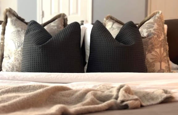 French Inspired Stay Fireplace Coffee bar Cozy - Foto 4