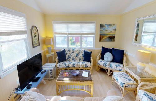 Pet Friendly, Wifi, Beach Badges, Beach Chairs,deck Smart Tv, Outdoor Shower, - Foto 4