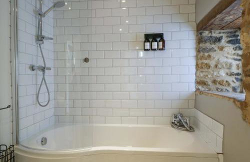 The Tap Room - Photo 15