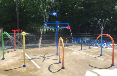 Lakeside Oasis with Kayaks, Hot Tub, & Fire Pit - Foto 27