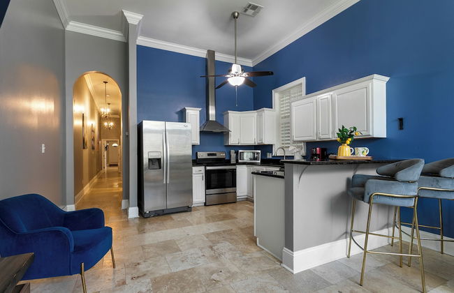 Modern 3BR Condo With Pool - Foto 18