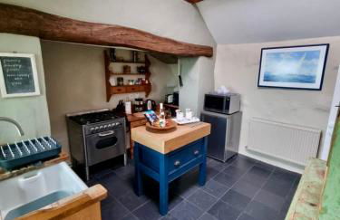 The Piggery - North Wales Retreat - Wilde Retreats - Photo 38