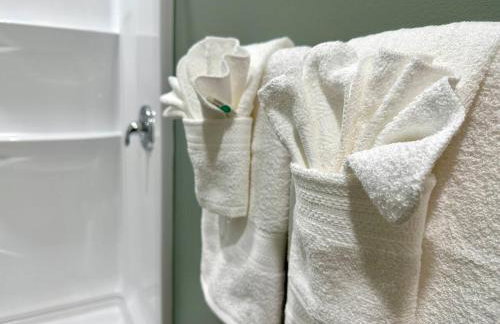 Romantic King Bed, Heart Shaped Hot Tub, Fire Pit - Foto 34