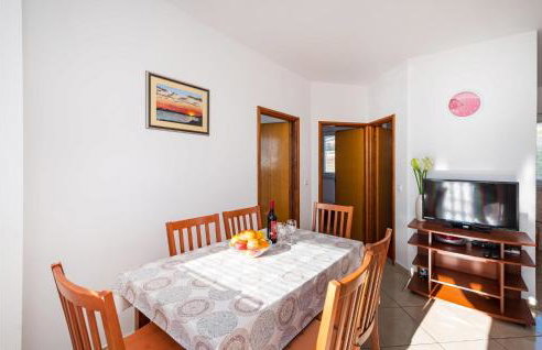 2 Bedroom Nice Apartment In Rtina - Photo 16