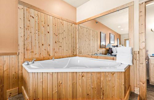 Amazing Lake View King Suite, Kitchen & Pools - Foto 21