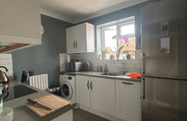 Homely flat in Surrey - Foto 9