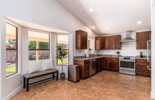 Luxury Scottsdale Retreat Heated Pool and Mini Golf - Foto 43