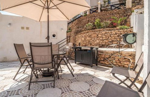 Nice Home In San Juan De Los Terrer - Photo 15